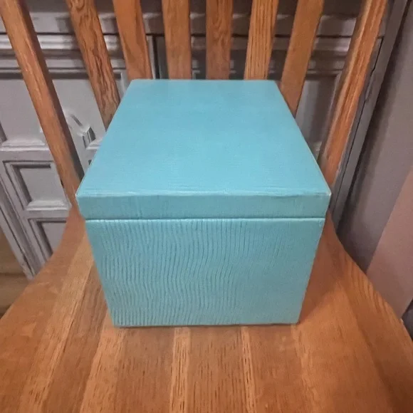 Very Rare Coach, Y2K Legacy Seafoam Blue Jewelry Box with 🪞 - Picture 8 of 14